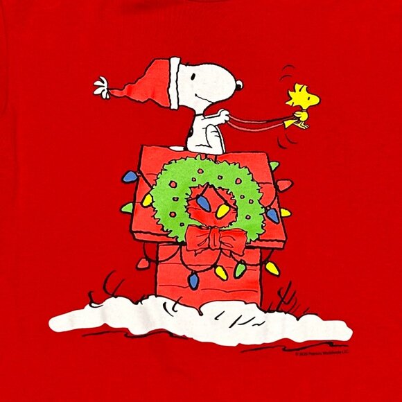 Men's Red Peanuts Snoopy Christmas Short Sleeve Tee - Picture 3 of 5